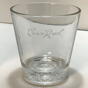 EUC- Set of 2 Crown Royal whiskey glasses